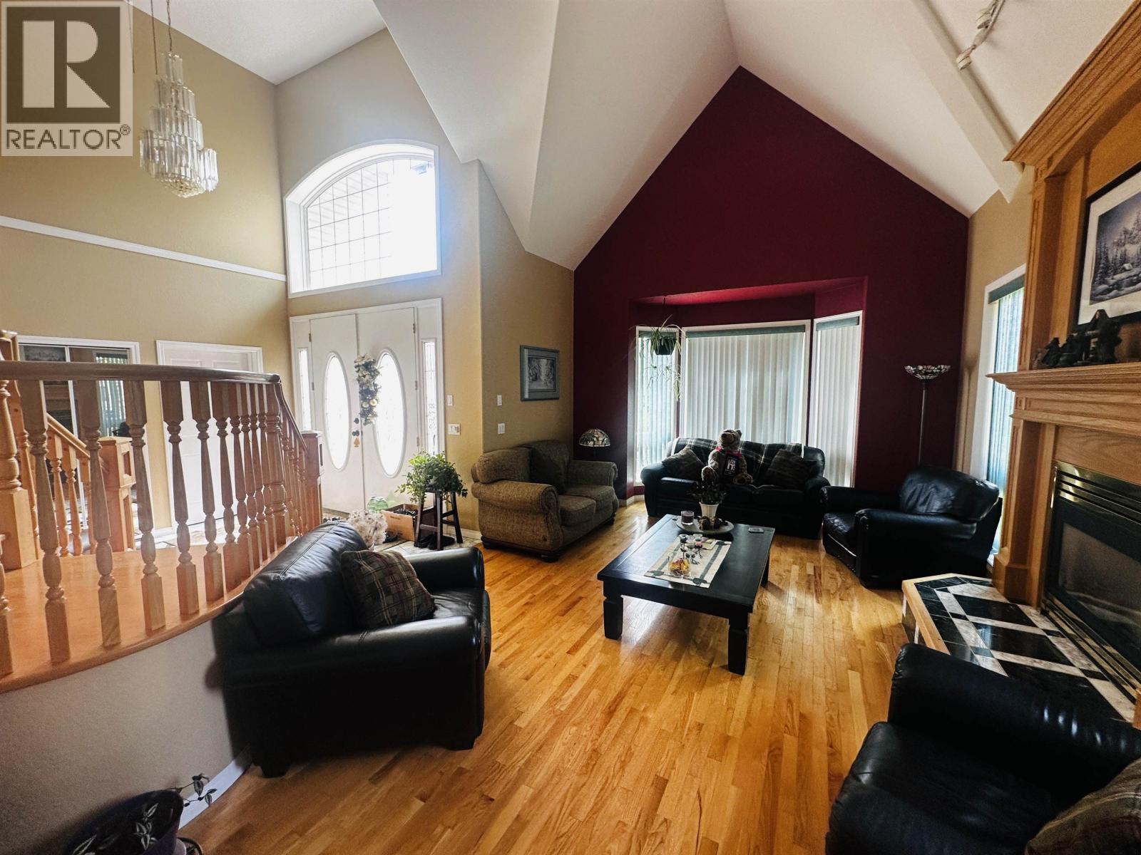 585 5TH Avenue, Burns Lake