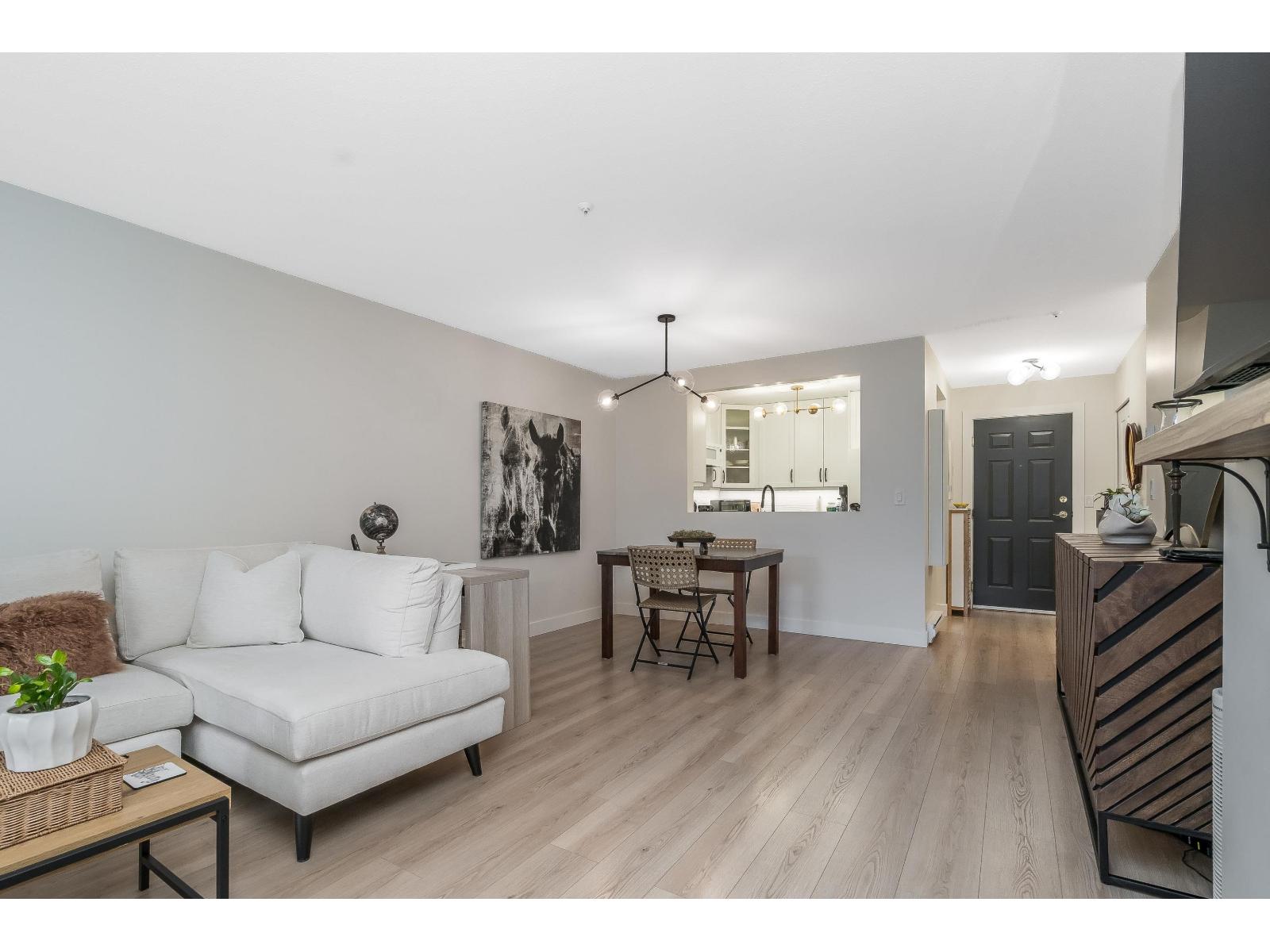 102 20448 PARK AVENUE, Langley