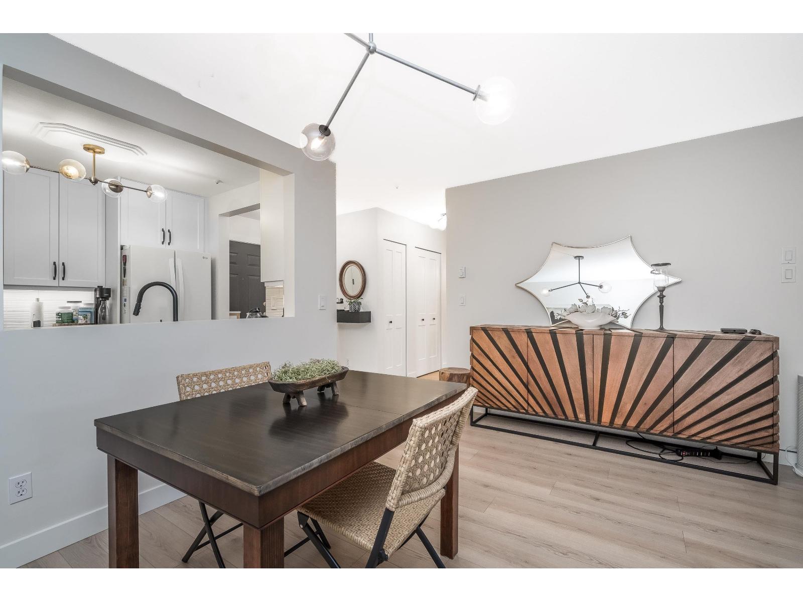 102 20448 PARK AVENUE, Langley