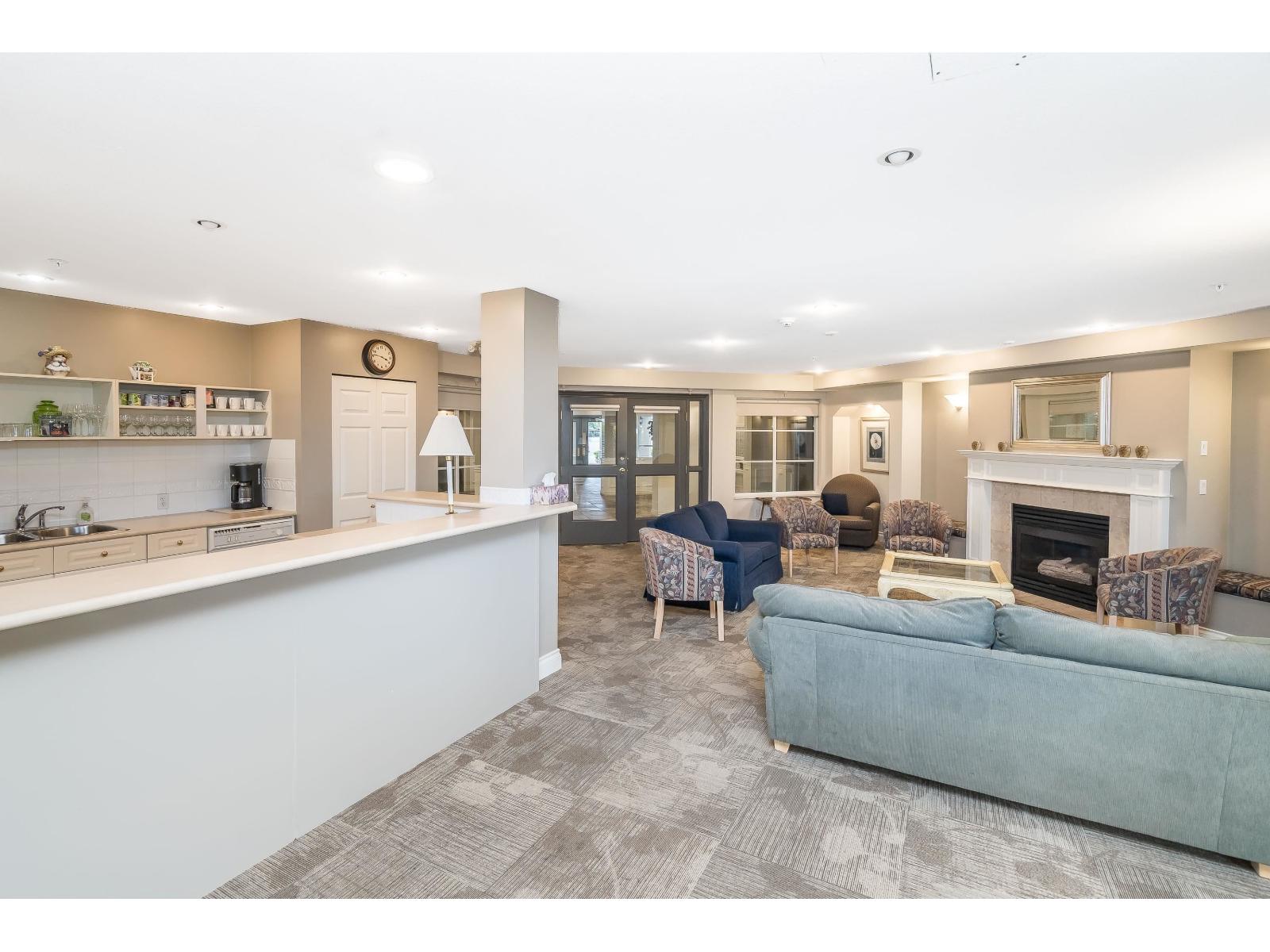 102 20448 PARK AVENUE, Langley