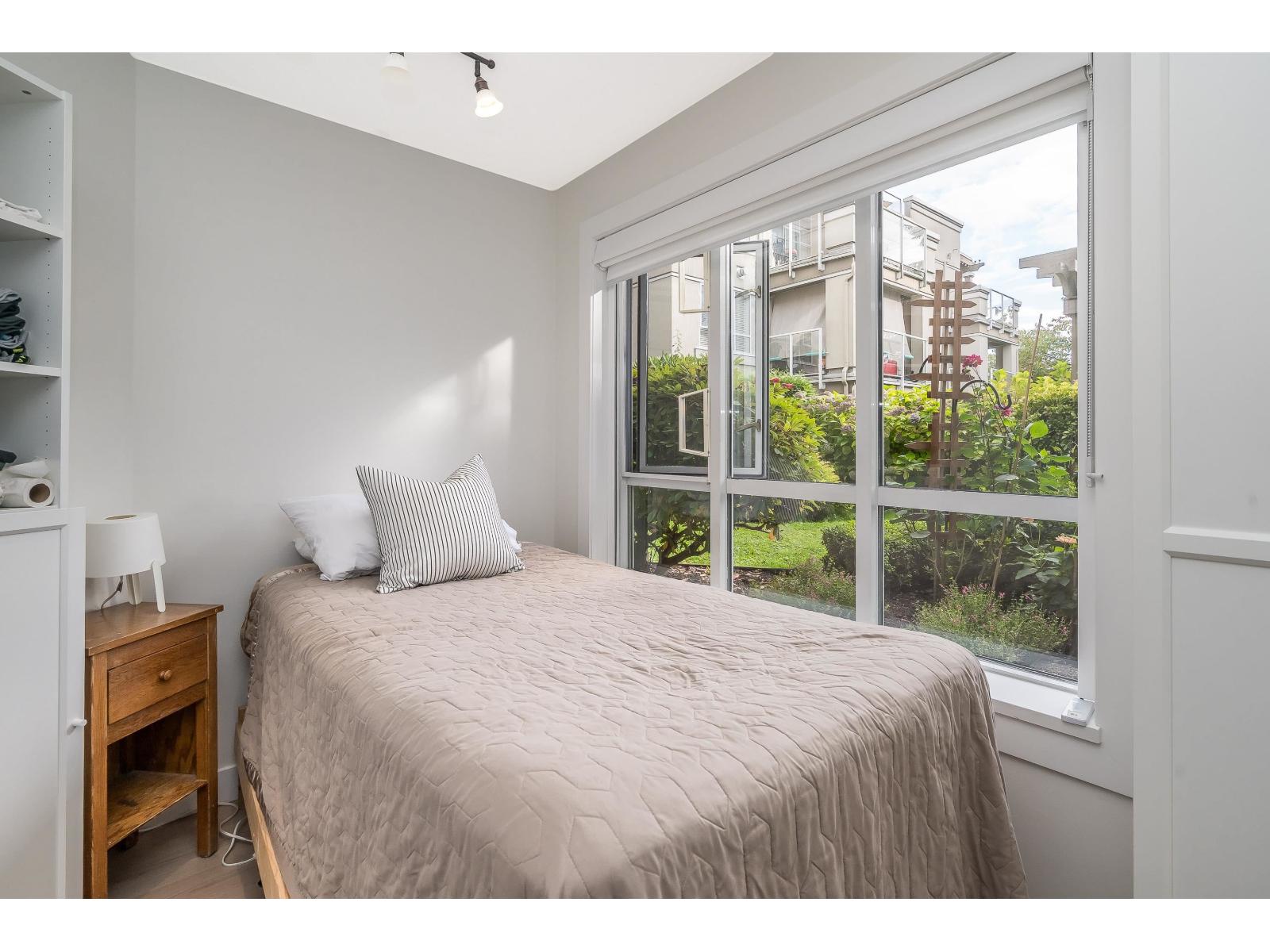 102 20448 PARK AVENUE, Langley