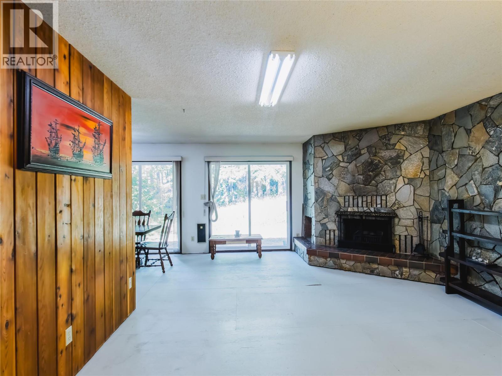 8043 97A Highway, Mara