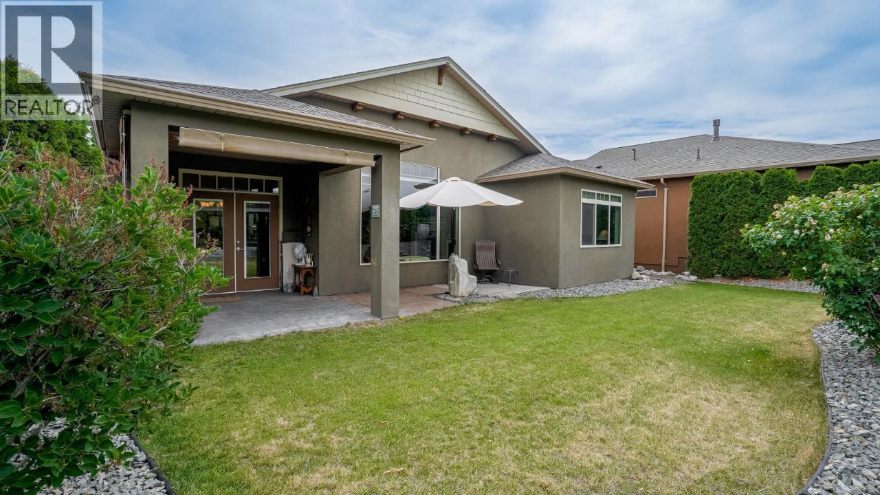 6833 MEADOWS Drive Unit# 28, Oliver
