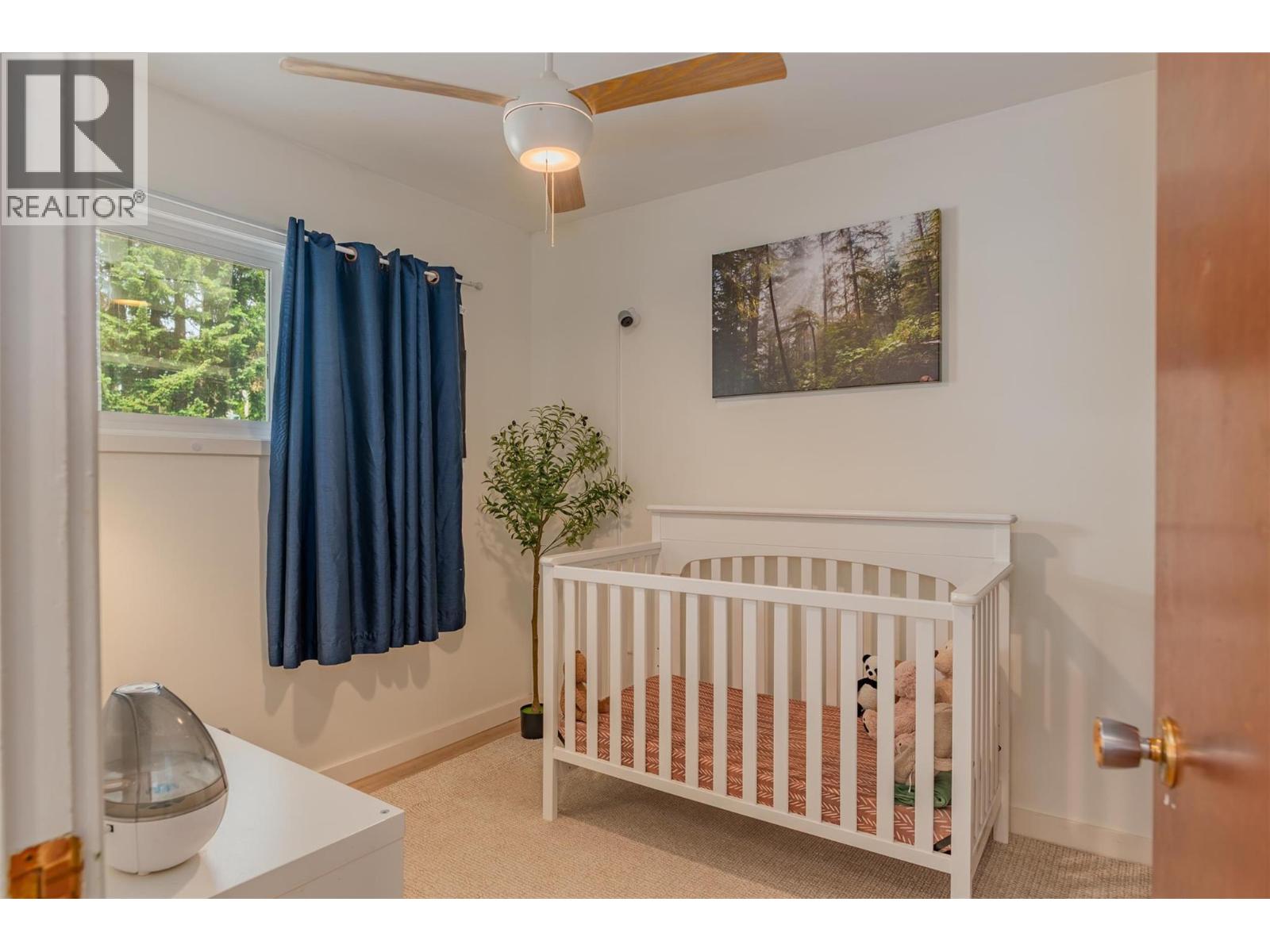 1953 PLEWMAN Way, Rossland