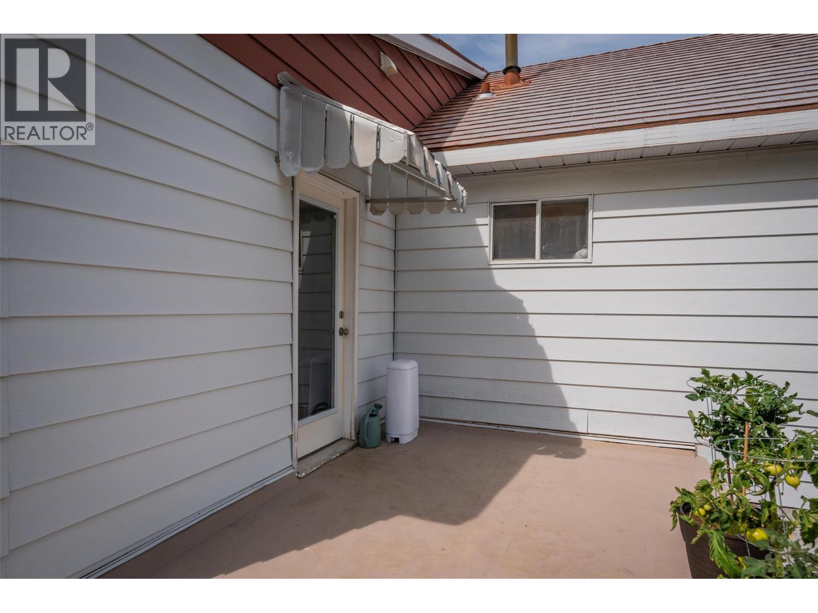 1953 PLEWMAN Way, Rossland