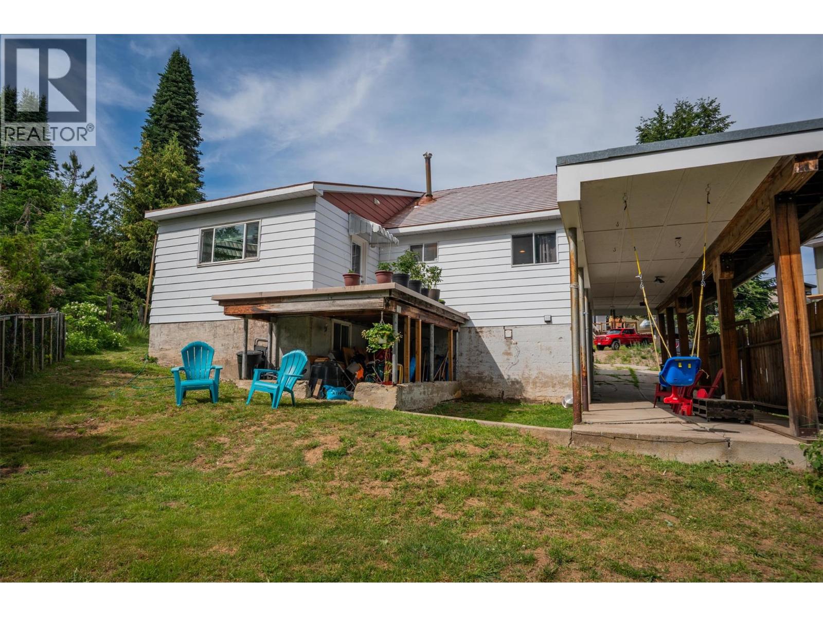 1953 PLEWMAN Way, Rossland