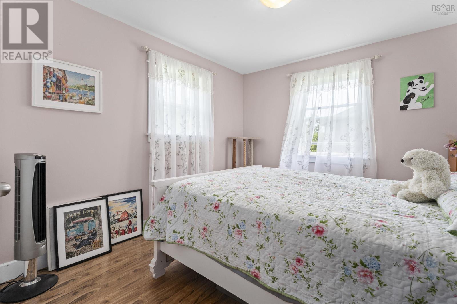 Property 24 of 51 of 1625 Station Road