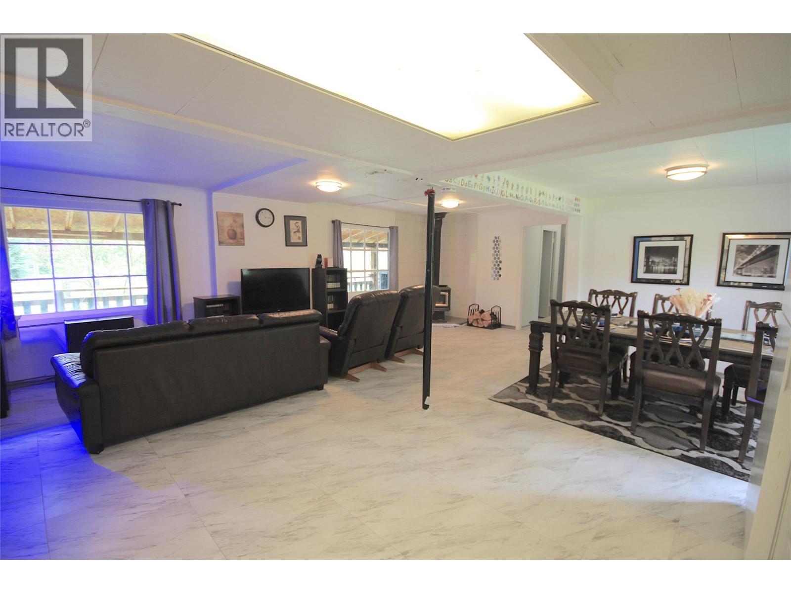 3194 Creighton Valley Road, Cherryville