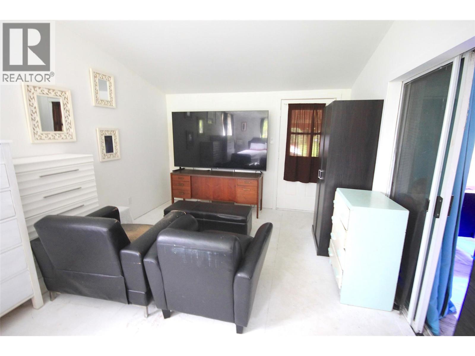 3194 Creighton Valley Road, Cherryville