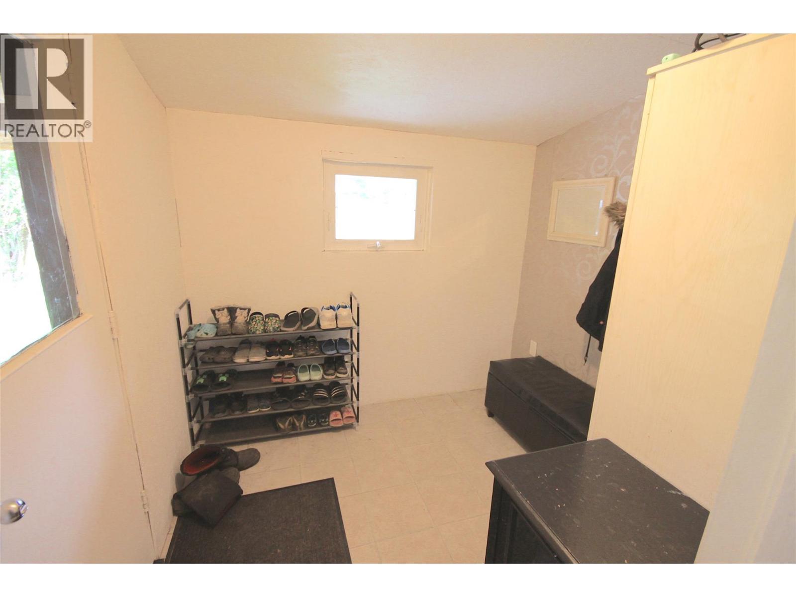 3194 Creighton Valley Road, Cherryville