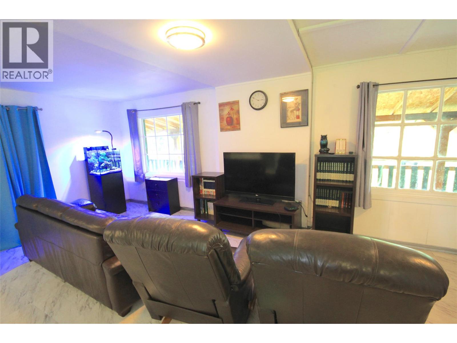 3194 Creighton Valley Road, Cherryville