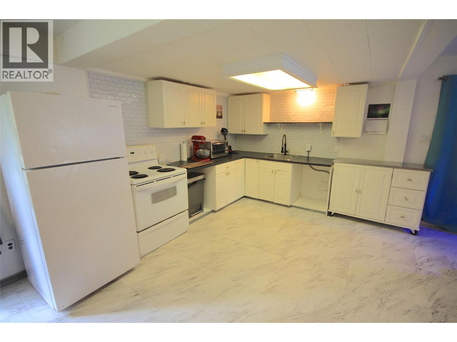 3194 Creighton Valley Road, Cherryville