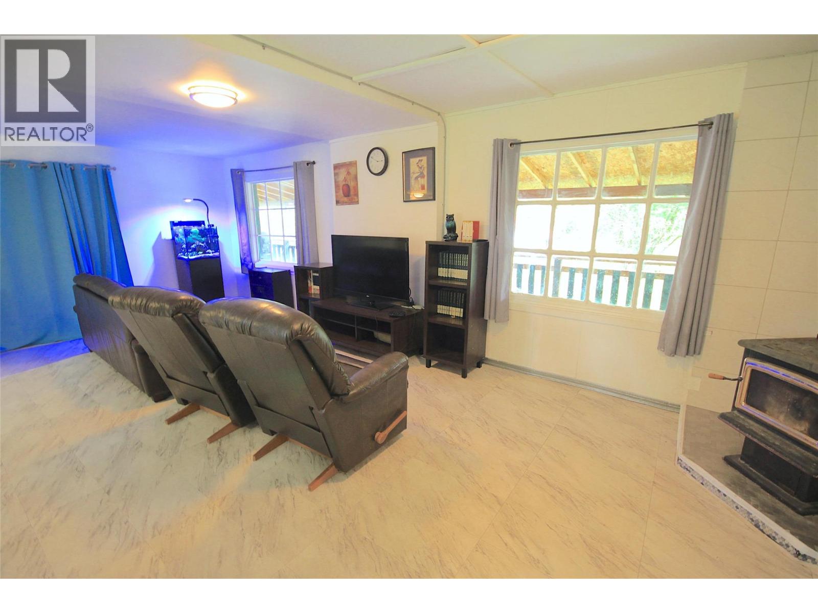 3194 Creighton Valley Road, Cherryville