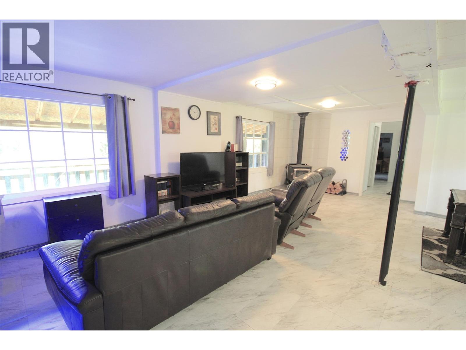 3194 Creighton Valley Road, Cherryville