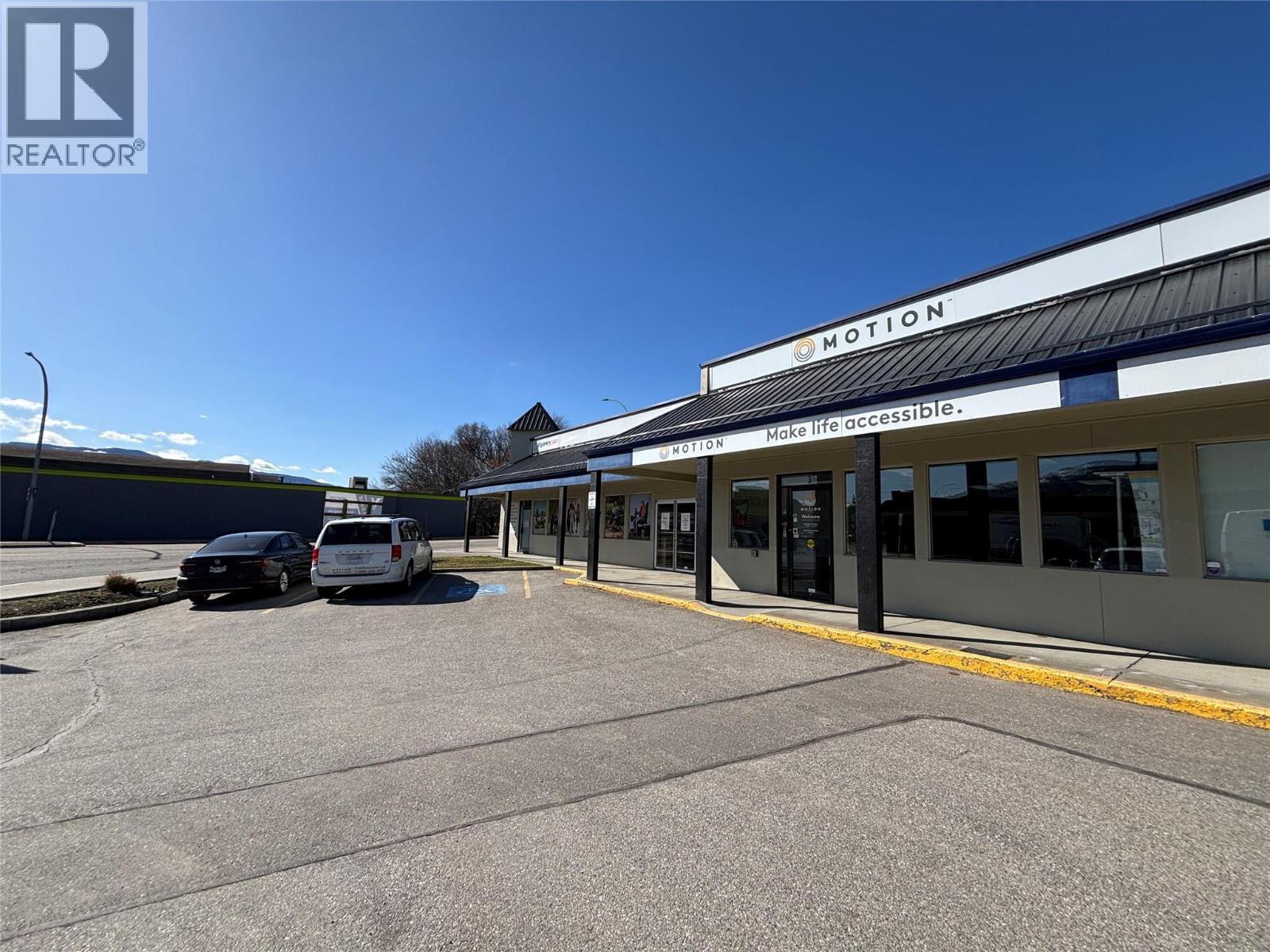 3 3100 35th Street, Vernon