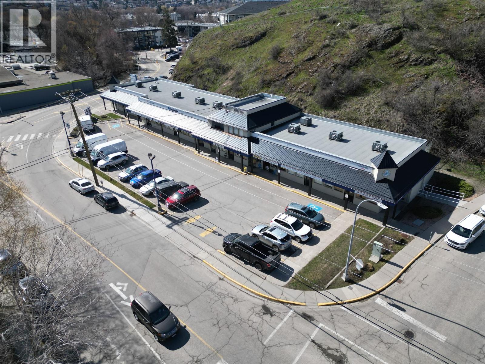 1 3100 35th Street, Vernon