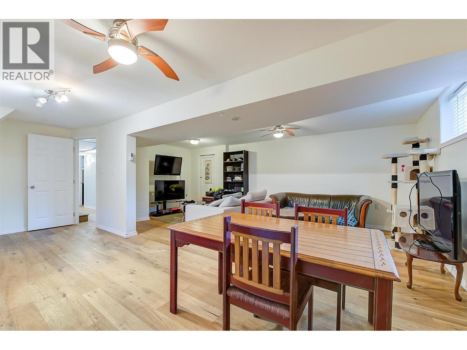  184 Snowsell Street North, Kelowna