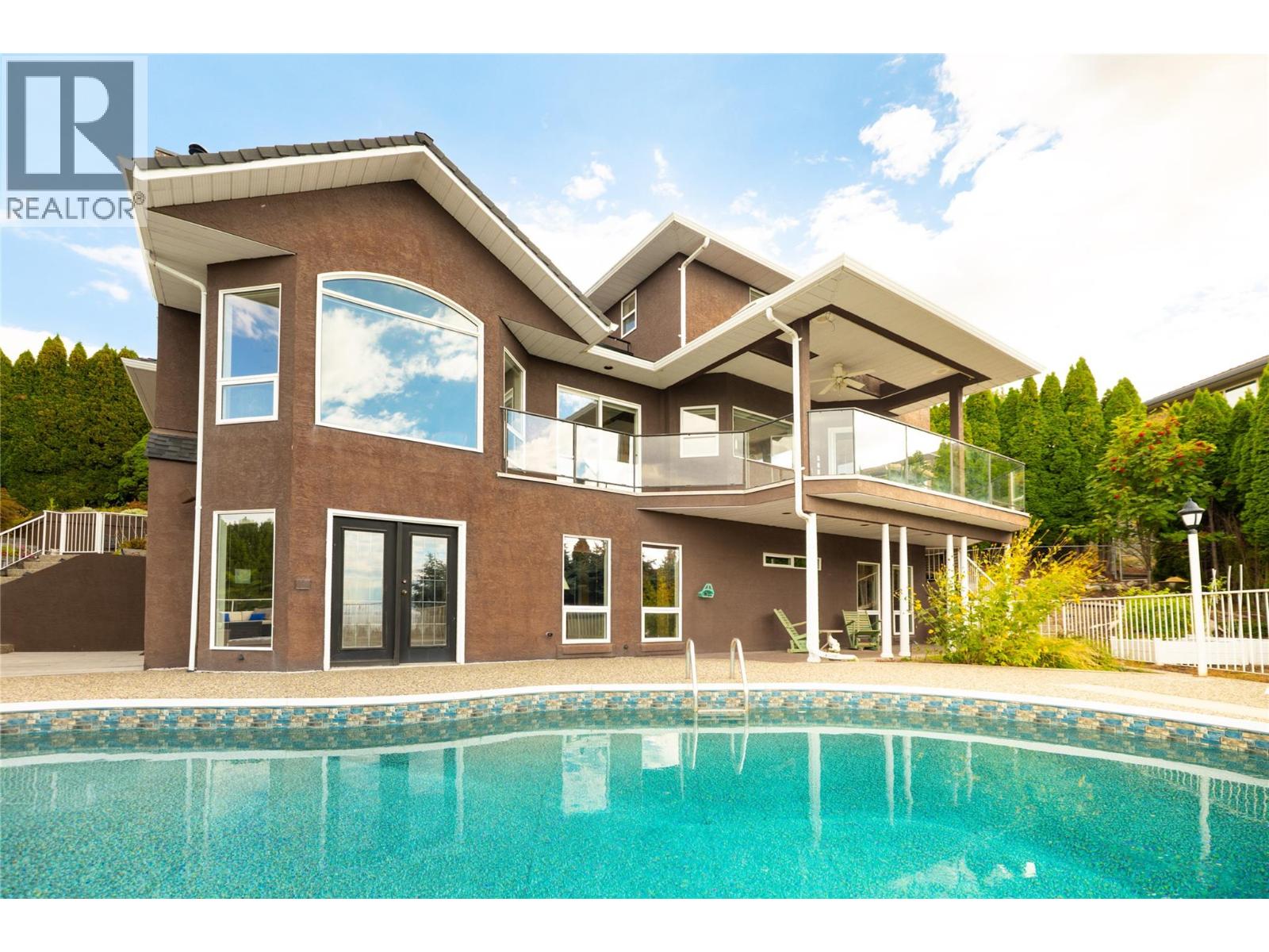  925 Westpoint Place, Kelowna