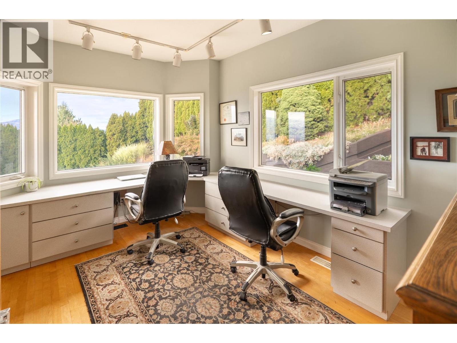  925 Westpoint Place, Kelowna