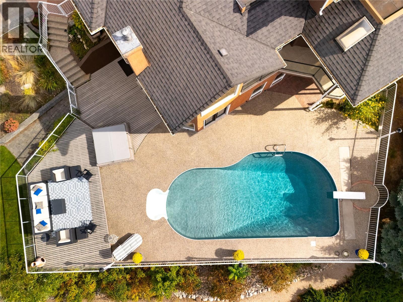  925 Westpoint Place, Kelowna