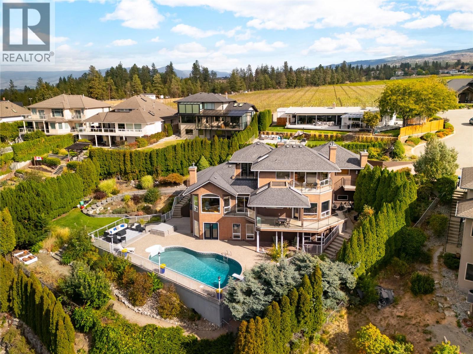  925 Westpoint Place, Kelowna