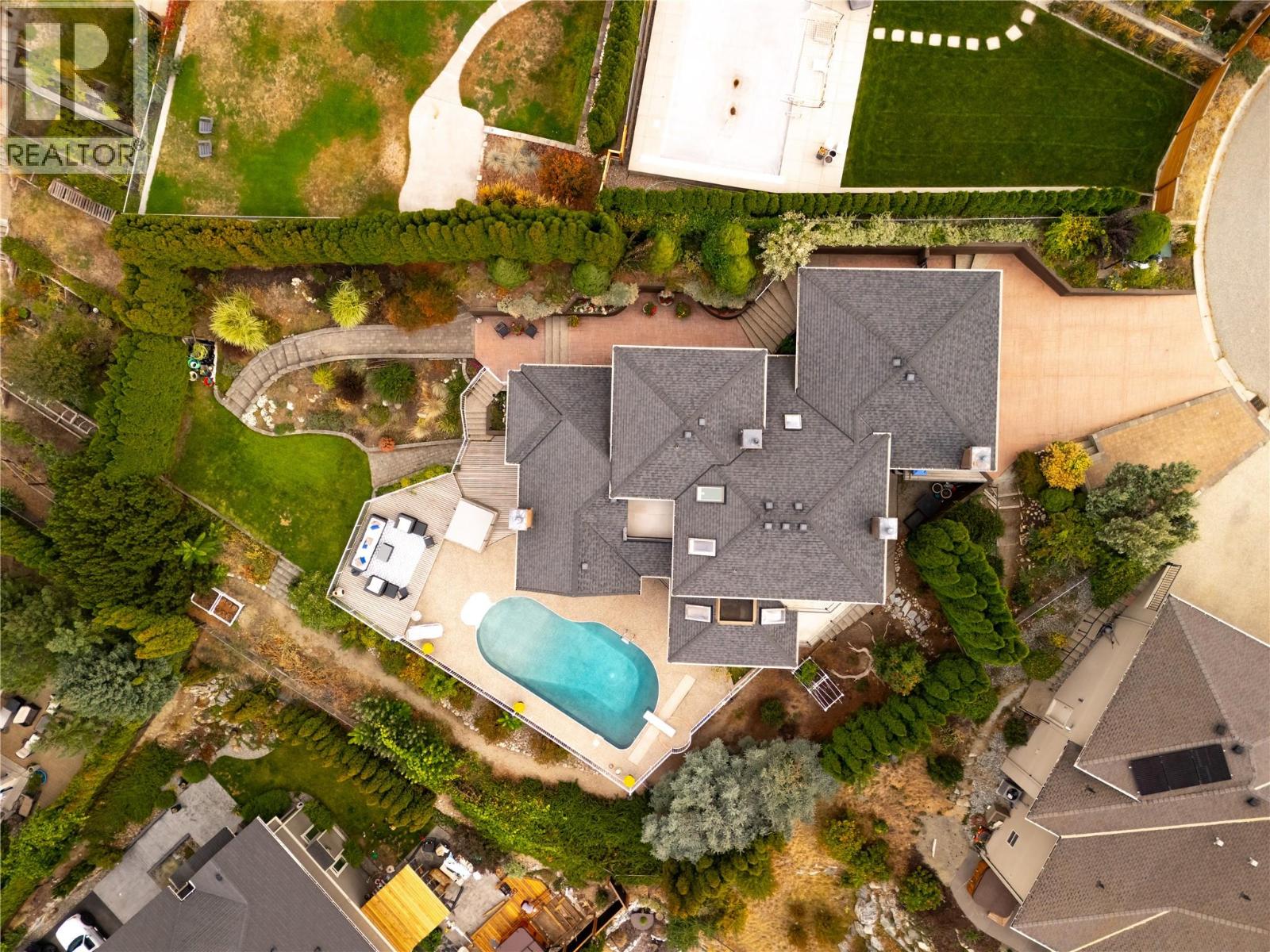  925 Westpoint Place, Kelowna