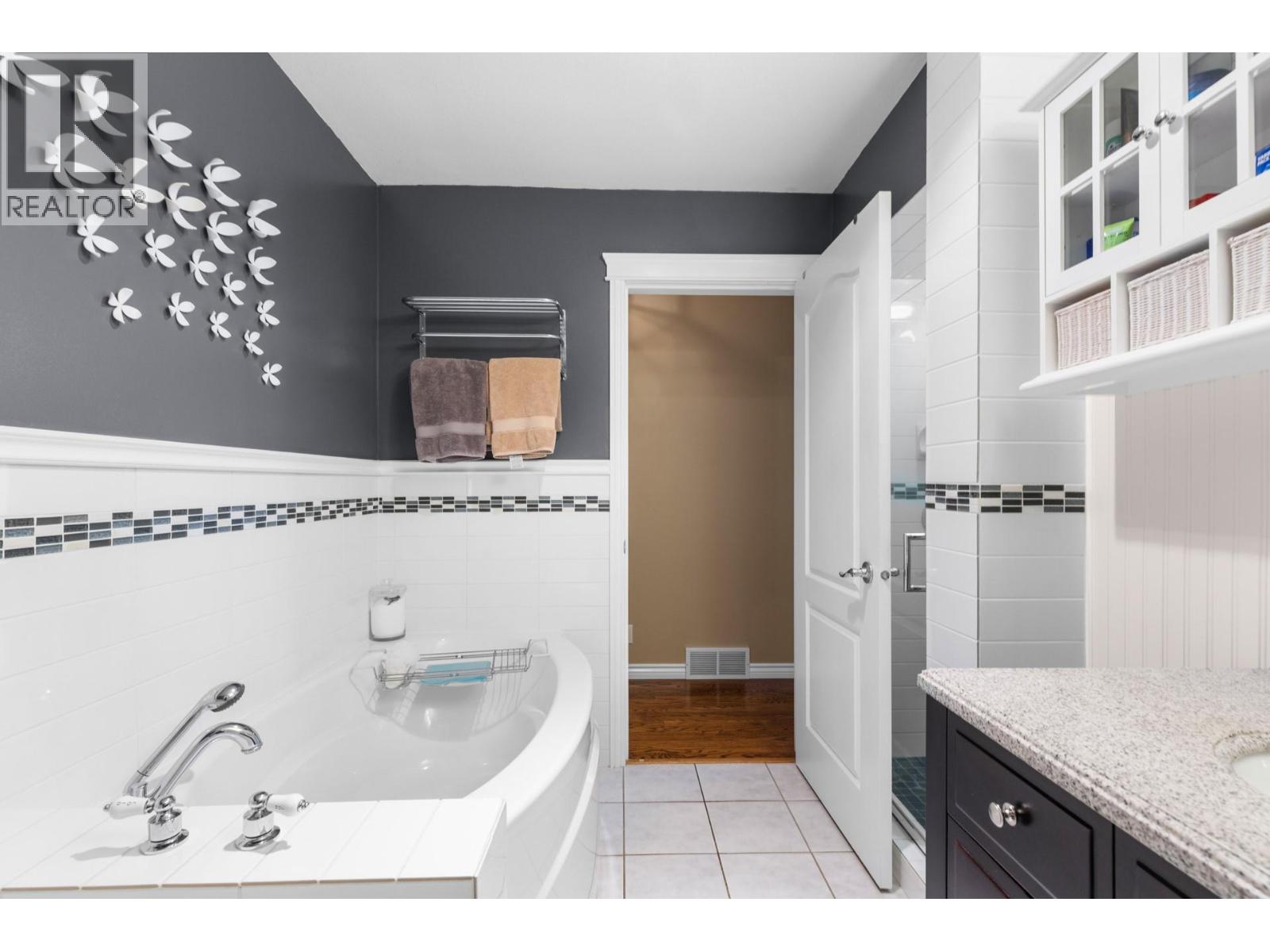  4188 6 Avenue, Peachland