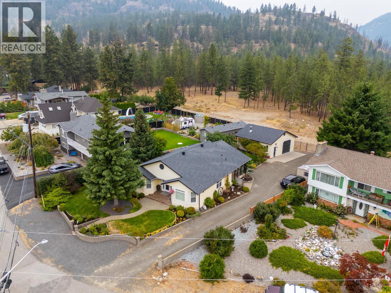  4188 6 Avenue, Peachland