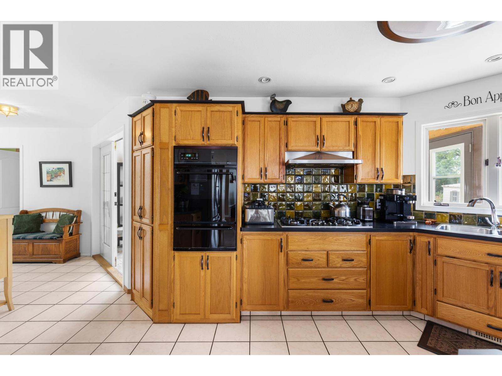  4188 6 Avenue, Peachland