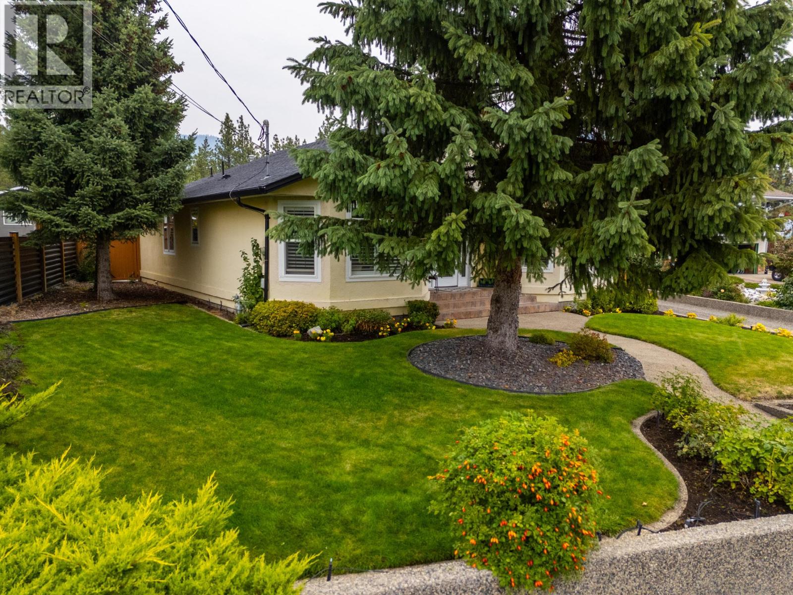  4188 6 Avenue, Peachland
