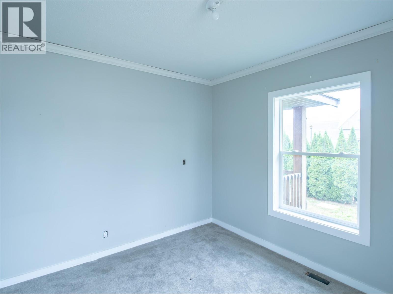710 10 Street Southwest, Salmon Arm