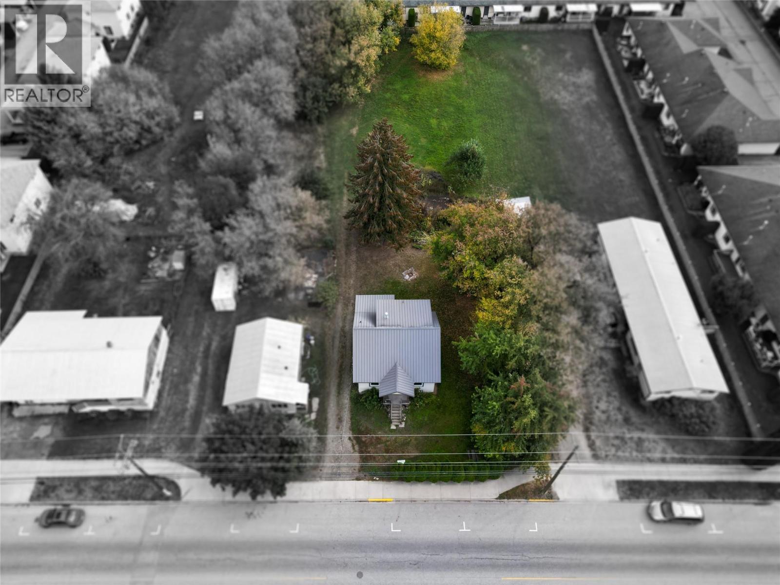 710 10 Street Southwest, Salmon Arm