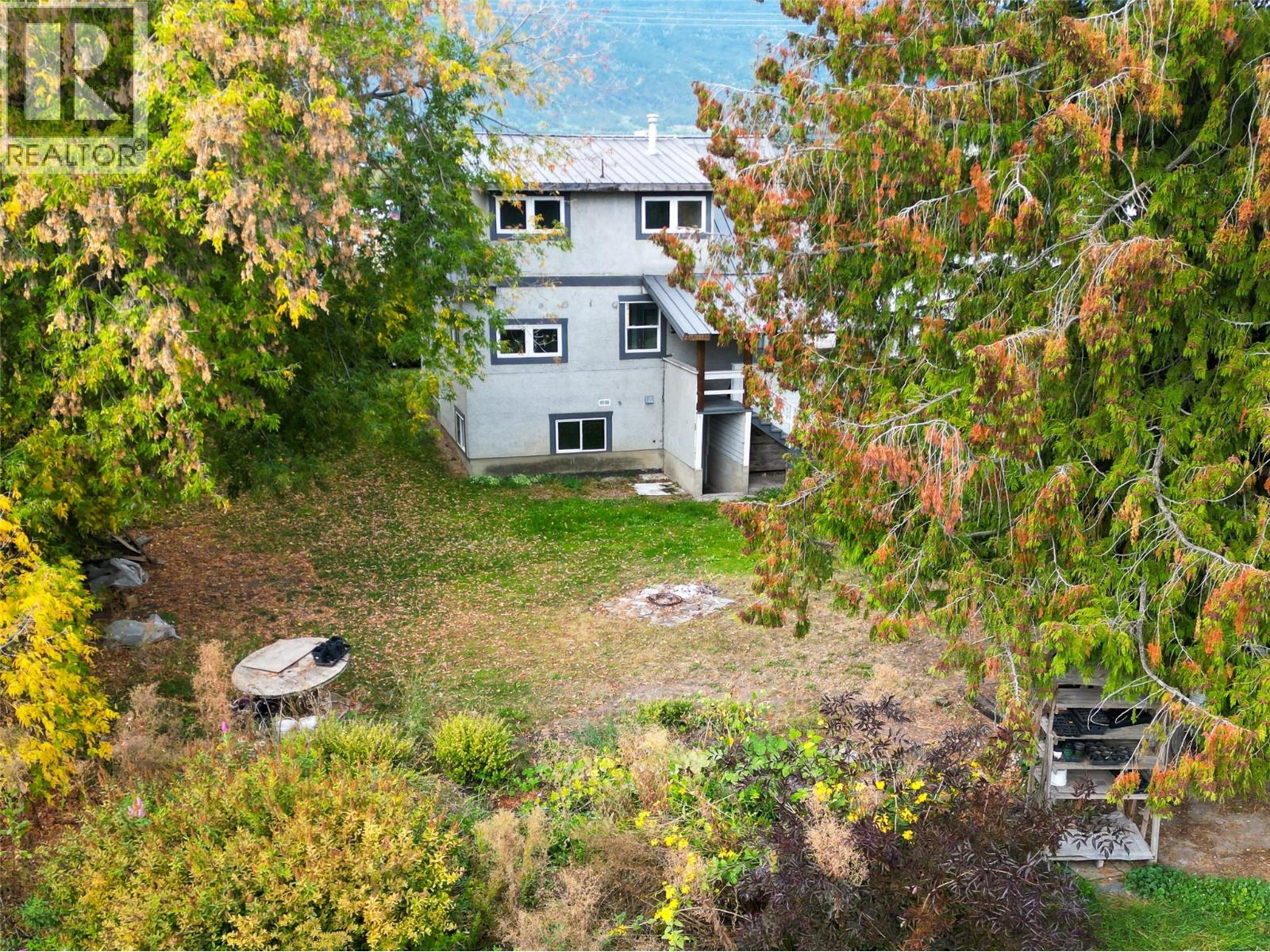 710 10 Street Southwest, Salmon Arm