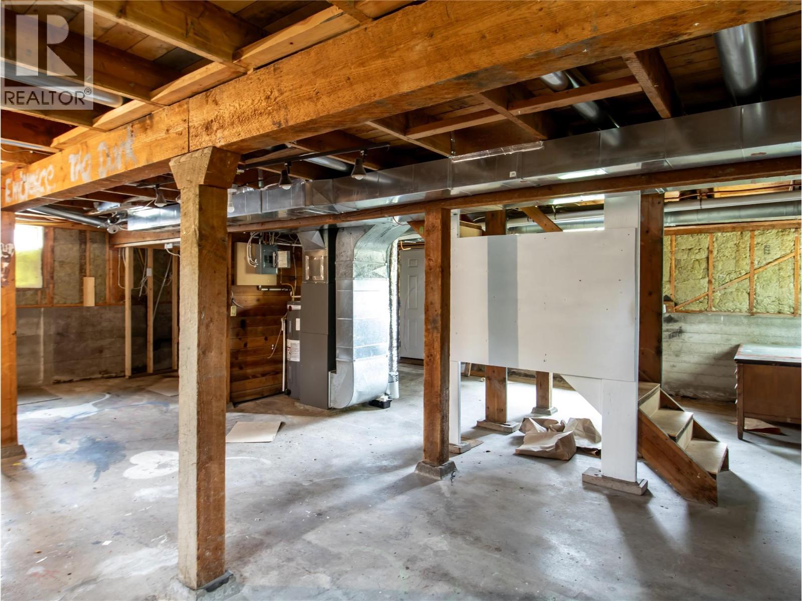 710 10 Street Southwest, Salmon Arm
