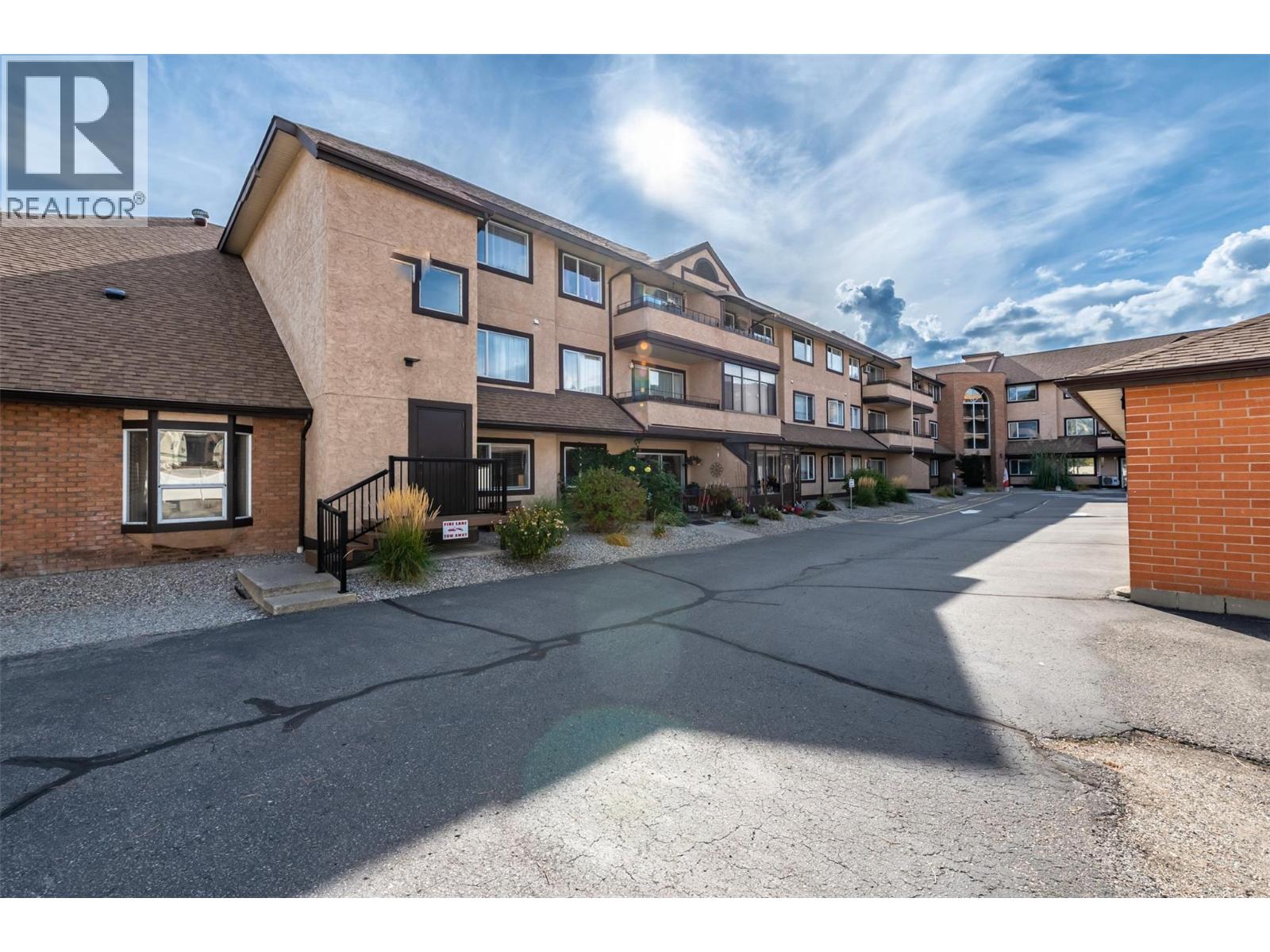 337 MCKINNEY Road Unit# 104, Oliver