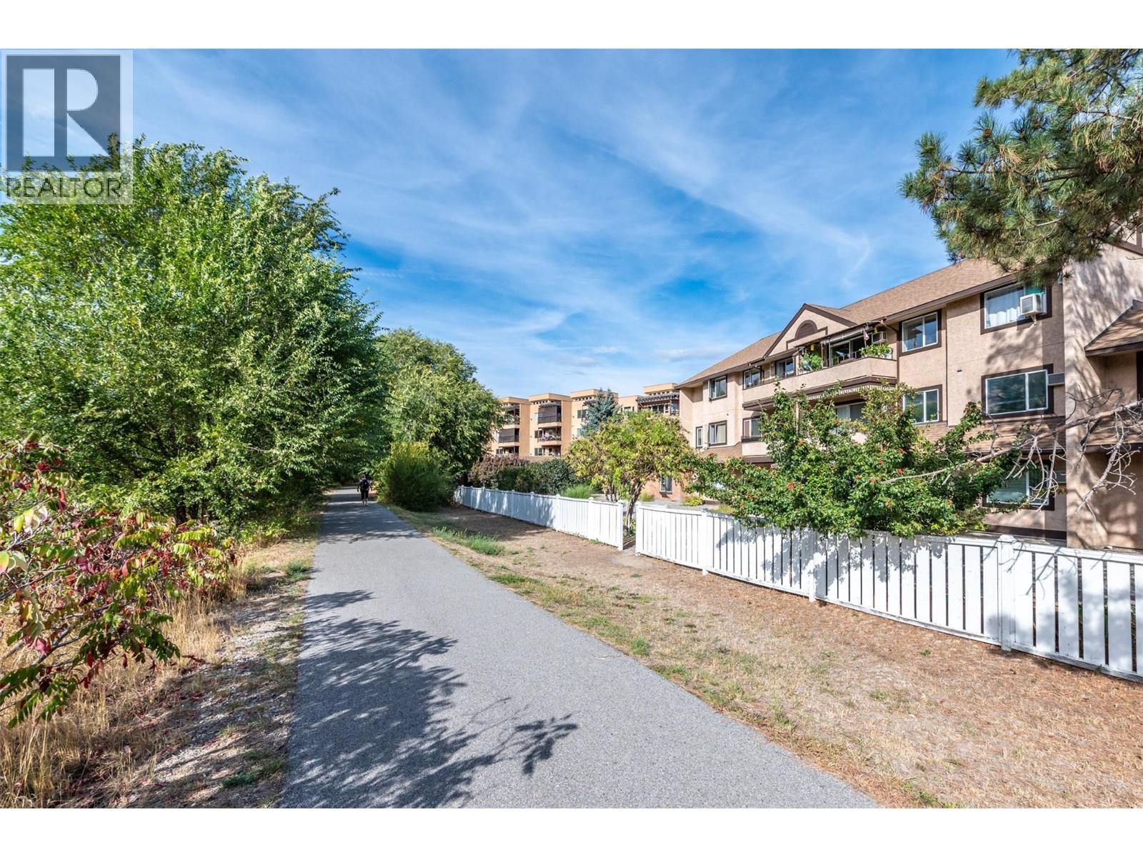 337 MCKINNEY Road Unit# 104, Oliver