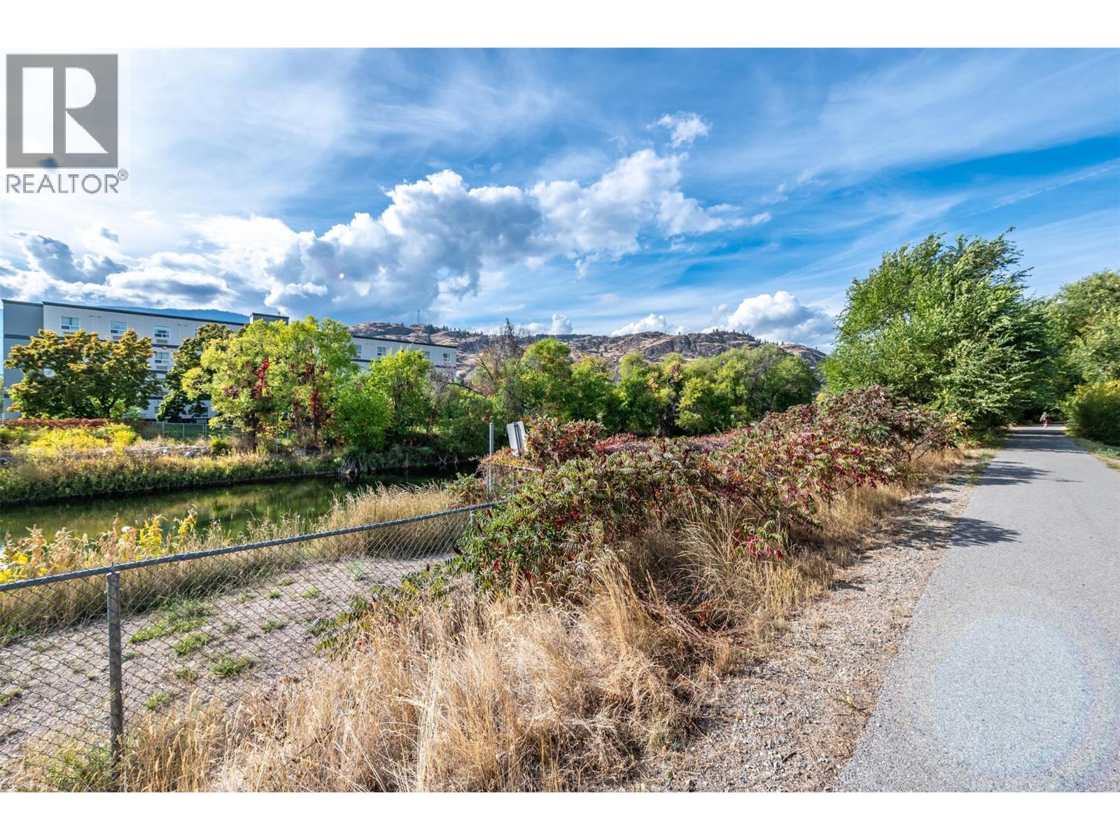 337 MCKINNEY Road Unit# 104, Oliver