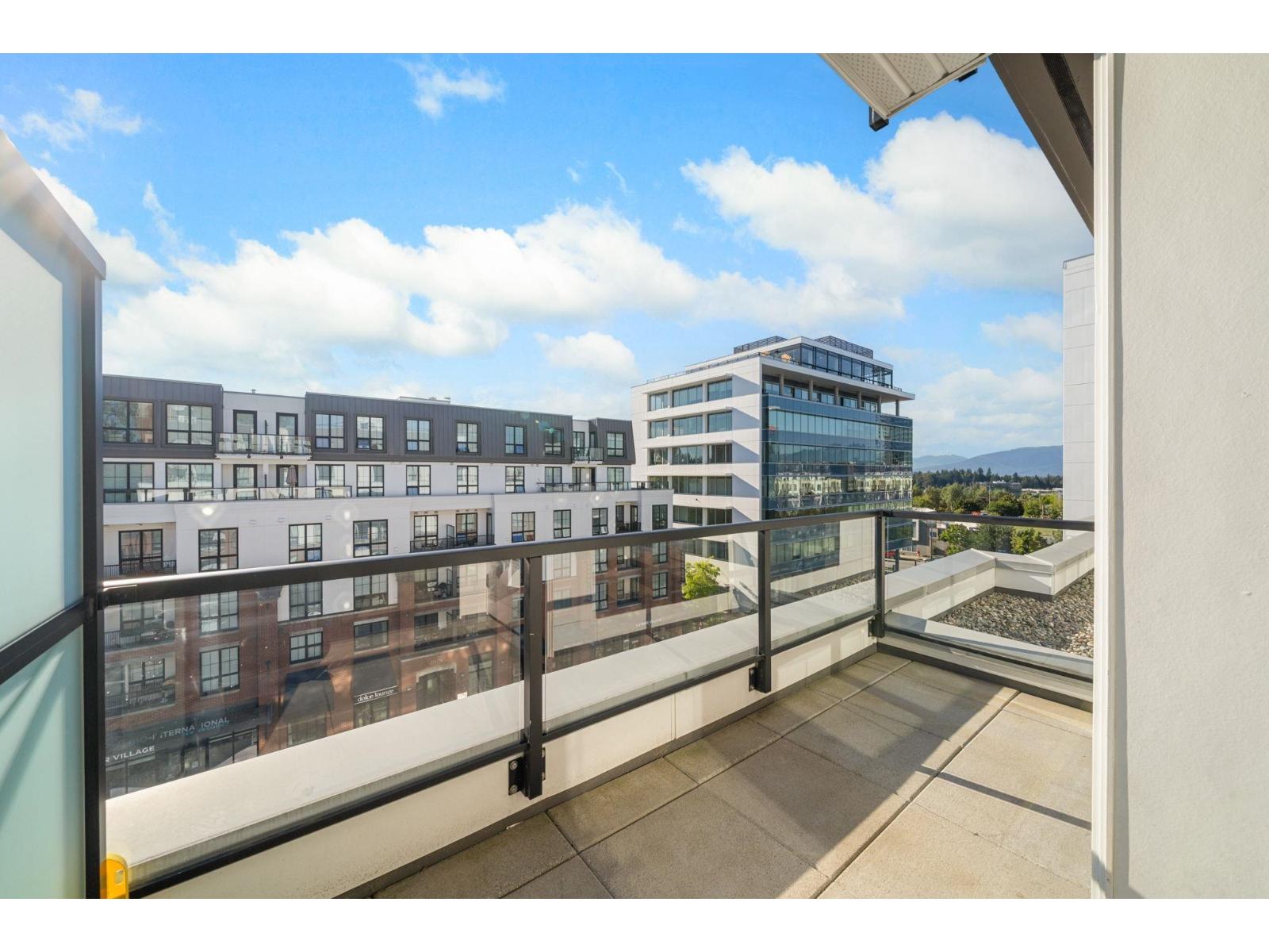504 8353 200A STREET, Langley