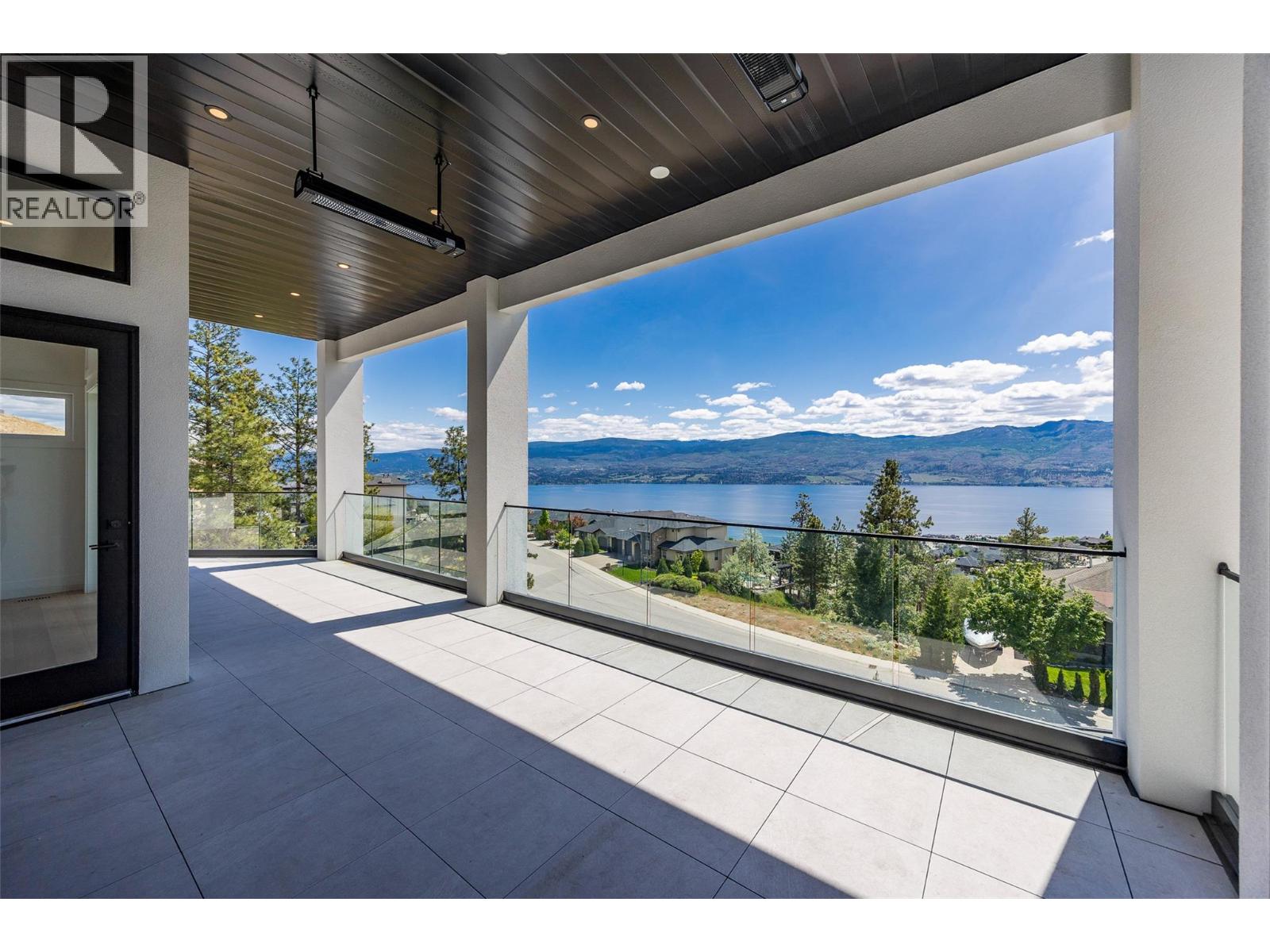  1435 Vineyard Drive, West Kelowna
