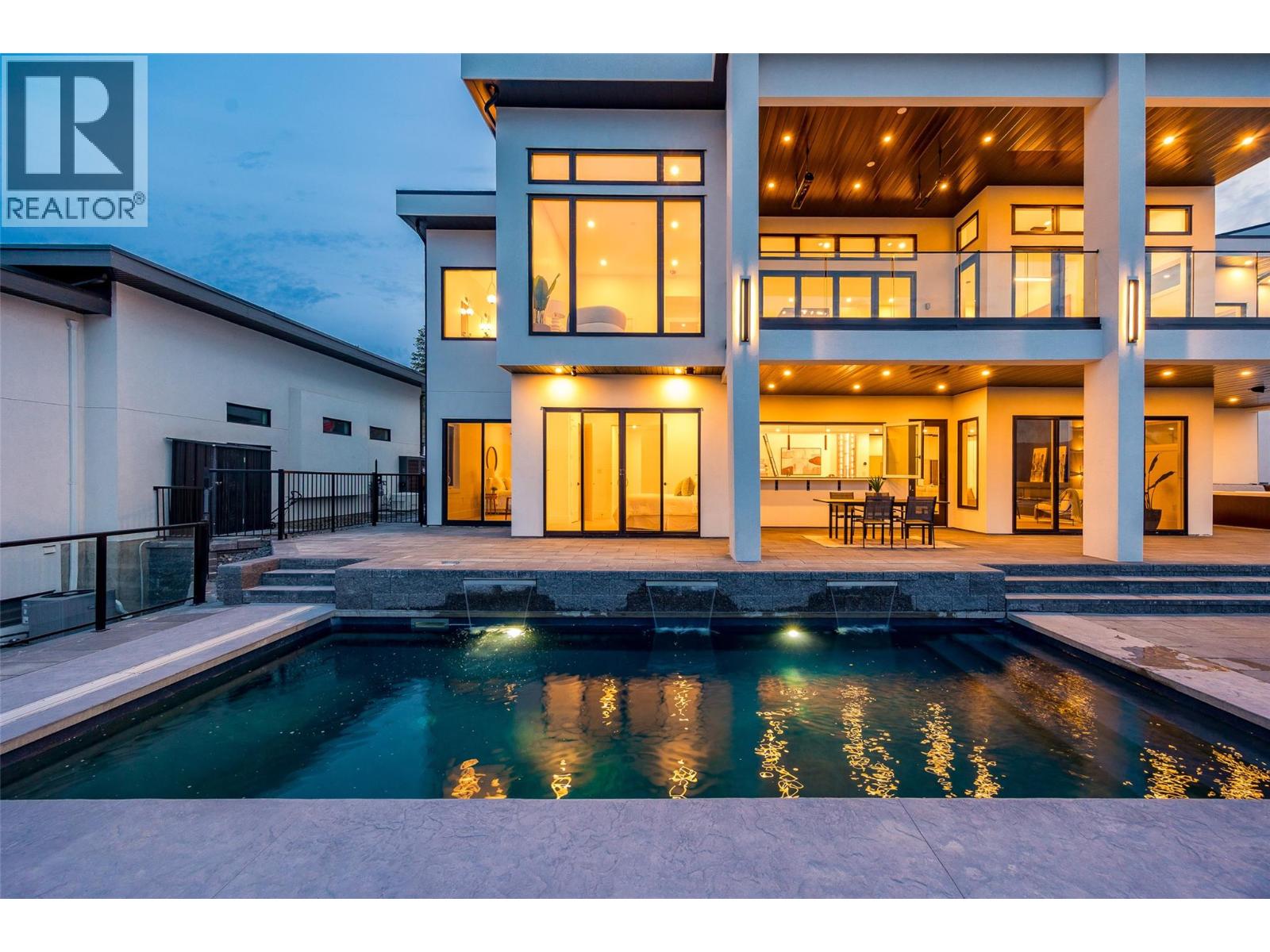  1435 Vineyard Drive, West Kelowna