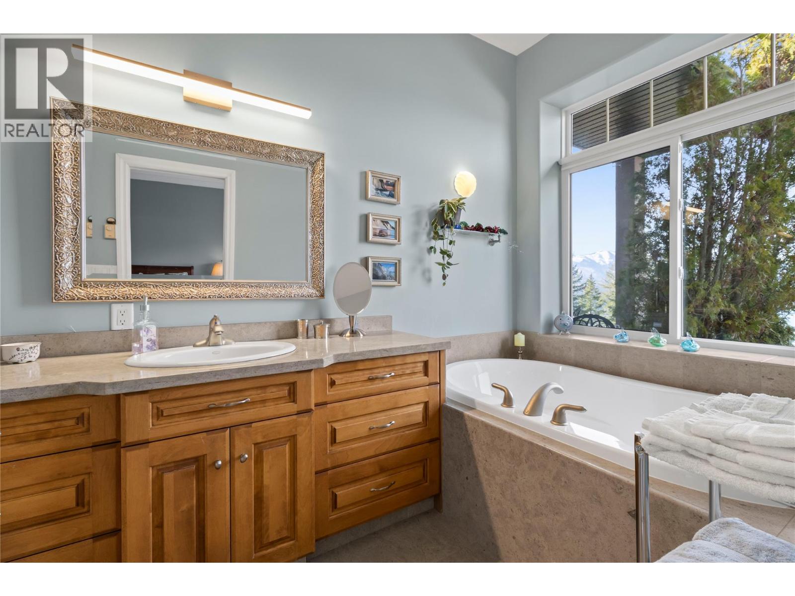  3676 McBride Road, Blind Bay