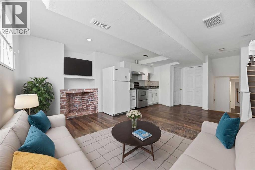 Single Family House 4 Level for Sale in  Martinridge Place NE Martindale Calgary 