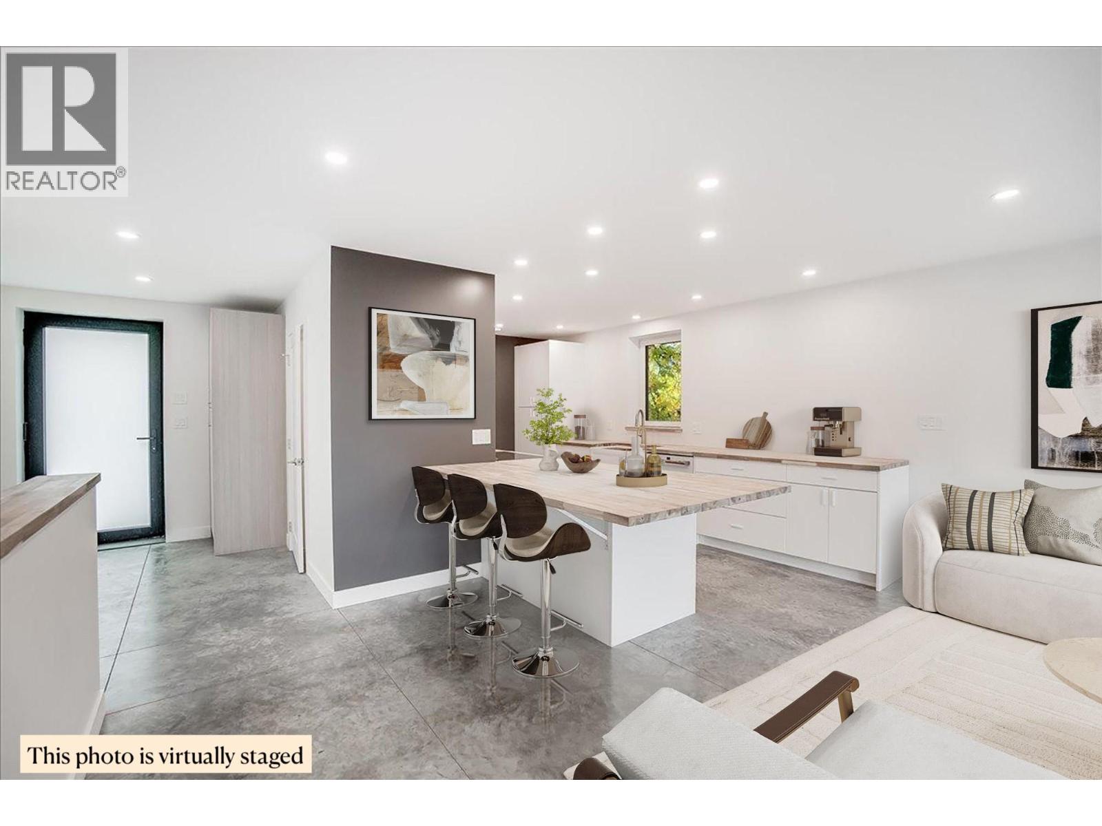 616 RICHARDS Street Unit# A, Nelson