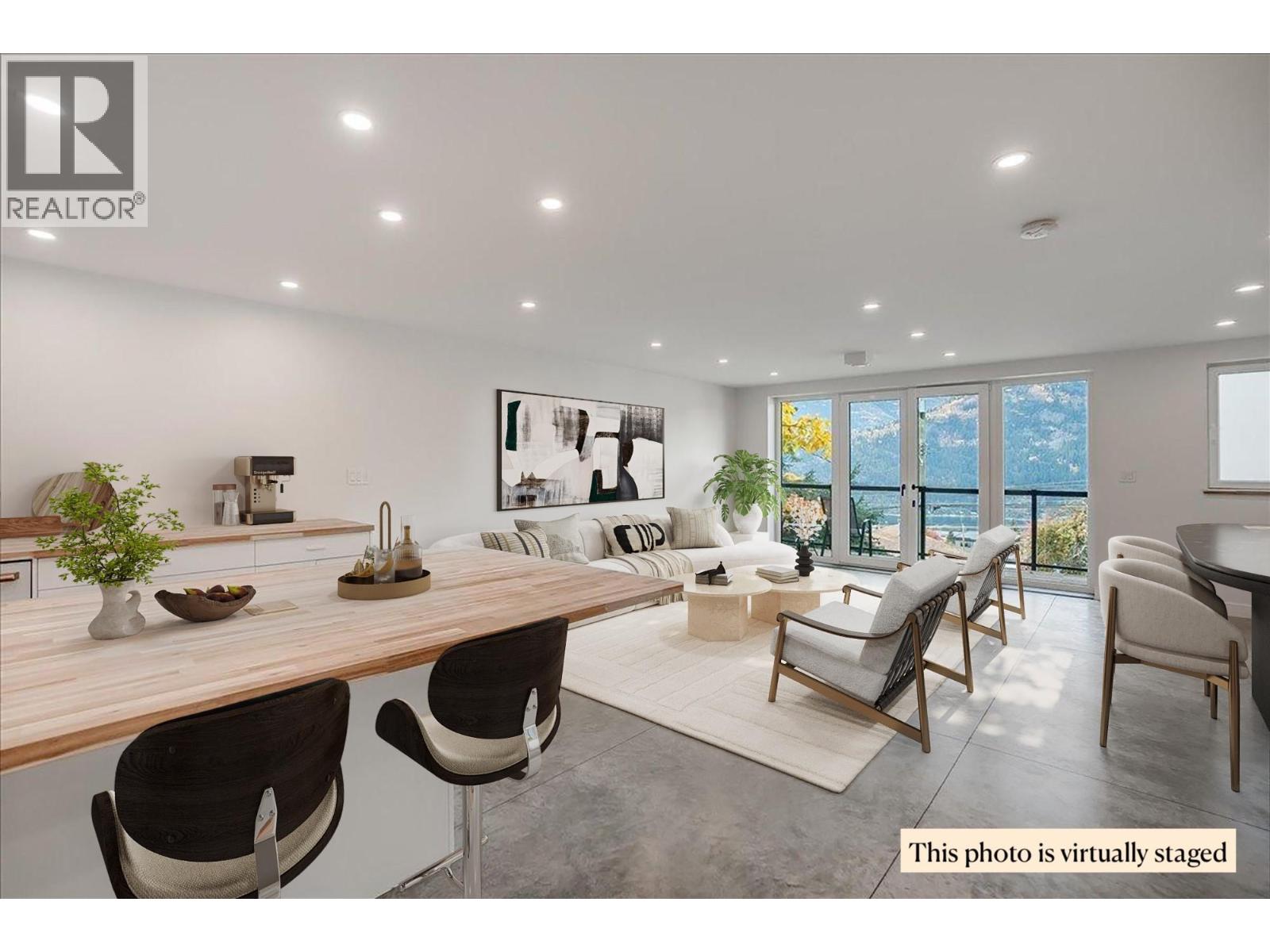 616 RICHARDS Street Unit# A, Nelson
