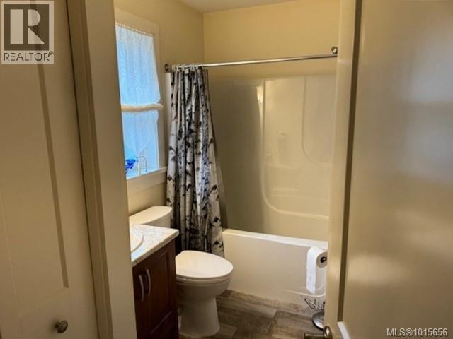 1702 Country Rd, Qualicum Beach