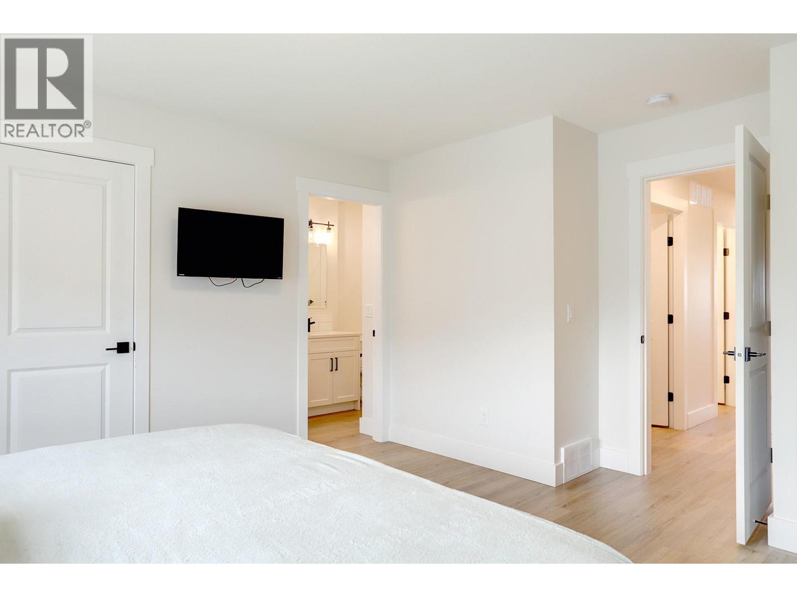 11 1999 15 Avenue, Vernon