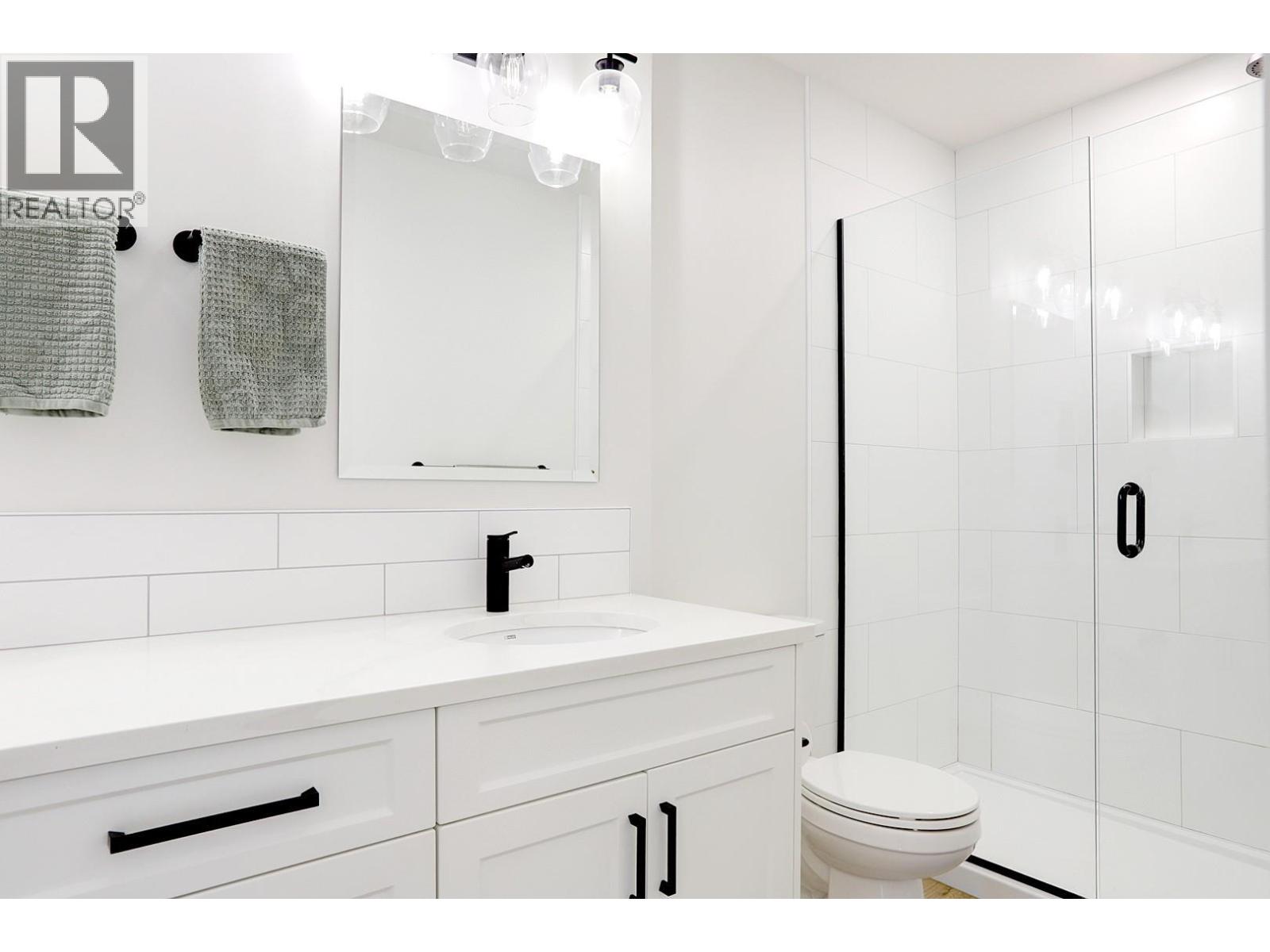 11 1999 15 Avenue, Vernon