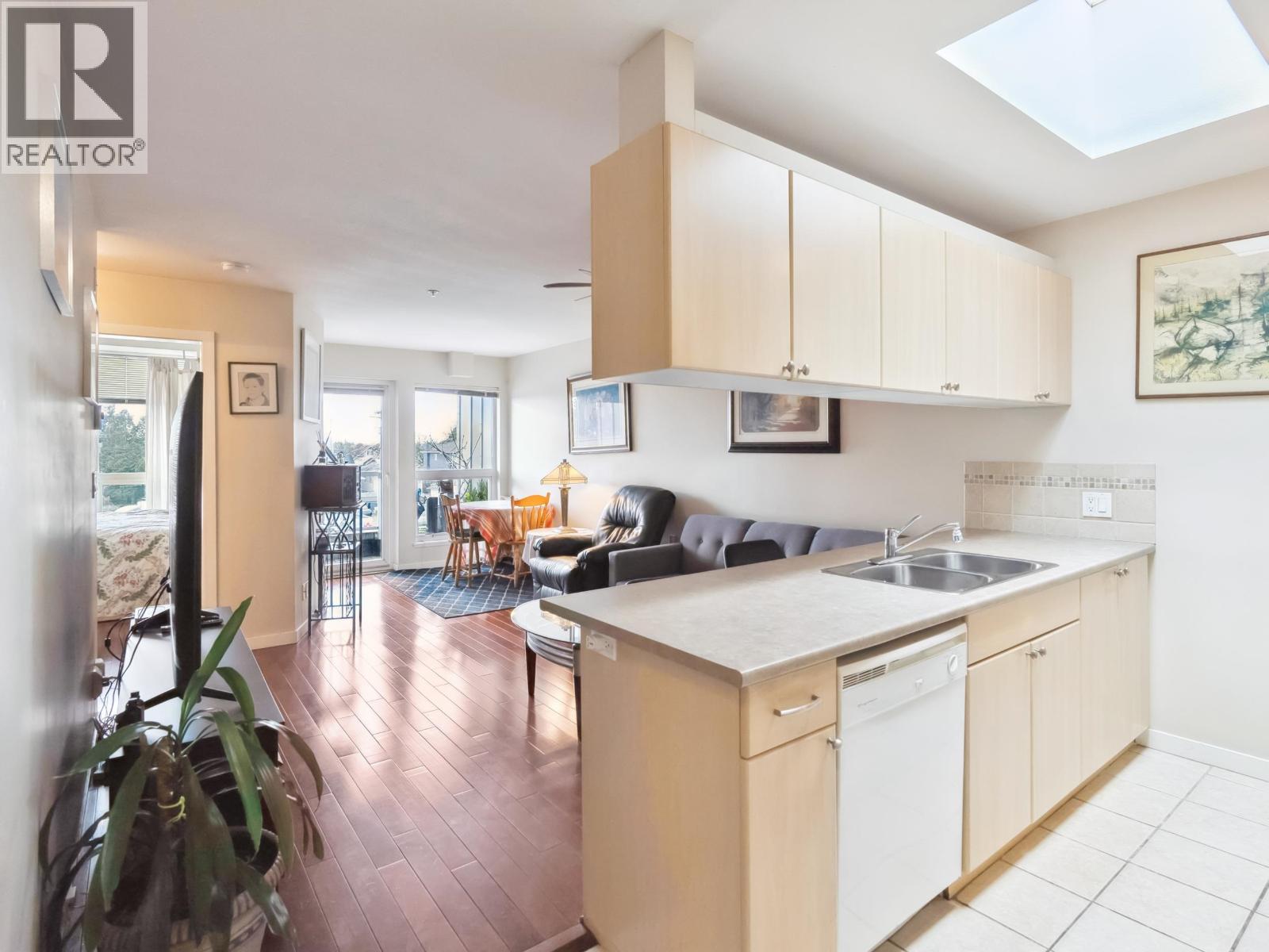 416 2891 E HASTINGS STREET, Vancouver