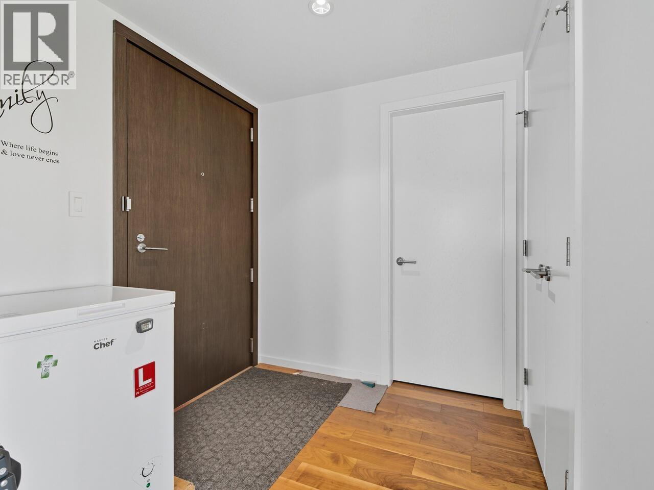 702 8488 CORNISH STREET, Vancouver