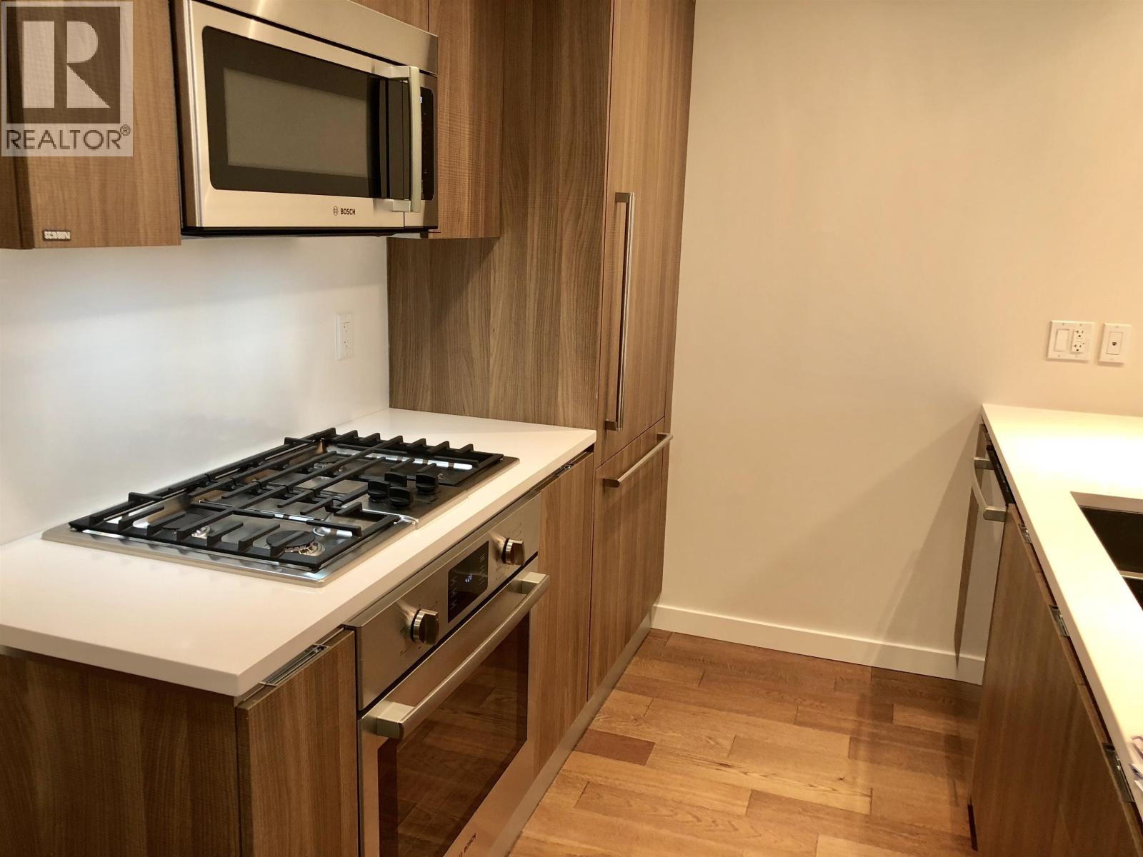 513 2033 WEST 10TH AVENUE, Vancouver